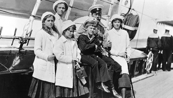 New examinations prove that remains found near Yekaterinburg belong to Emperor Nicholas II  